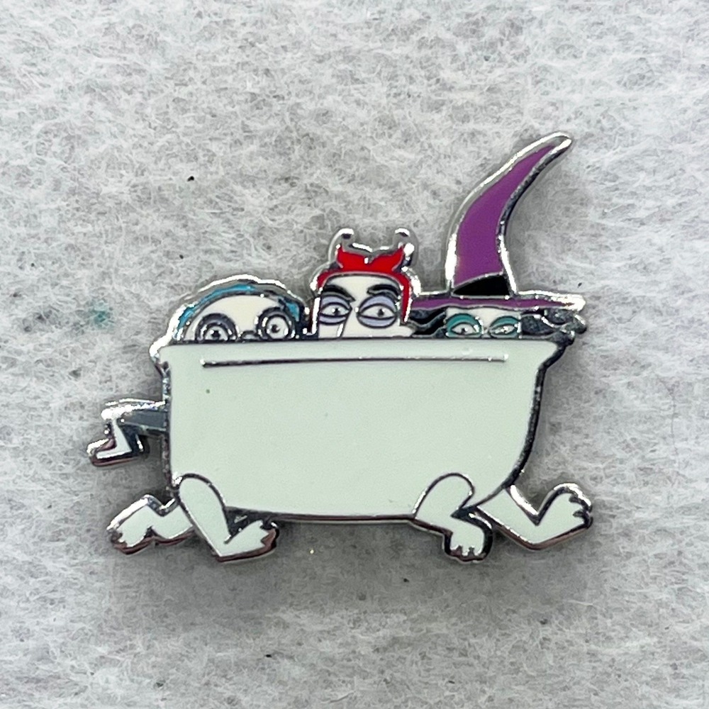 🔮 5/$25 Disney Nightmare Before Christmas Lock, Shock And Barrel Bathtub Pin